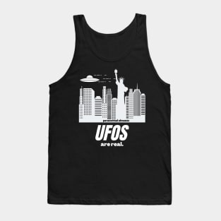 UFOS ARE REAL. Tank Top